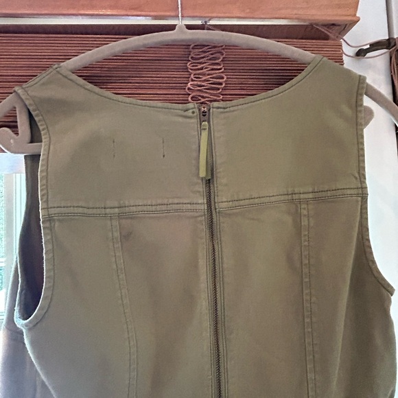 Maeve Green Denim Dress Belt V Neck Midi Length Size 6 (fits snug like a 4) - Picture 13 of 16